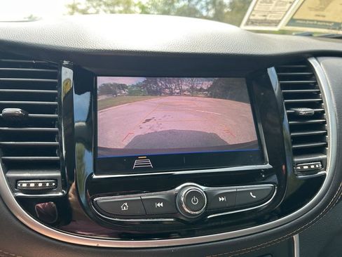 Used 2021 Chevrolet Trax LT w/ Sport Edition image 33