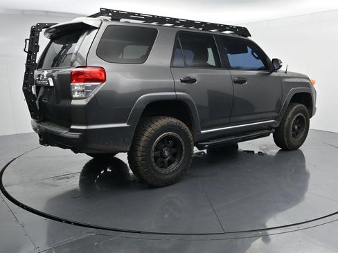 Used 2010 Toyota 4Runner SR5 AWD/4WD image 8