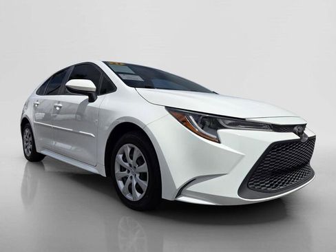Used 2021 Toyota Corolla LE w/ Carpet Mat Package (TMS) FWD image 7