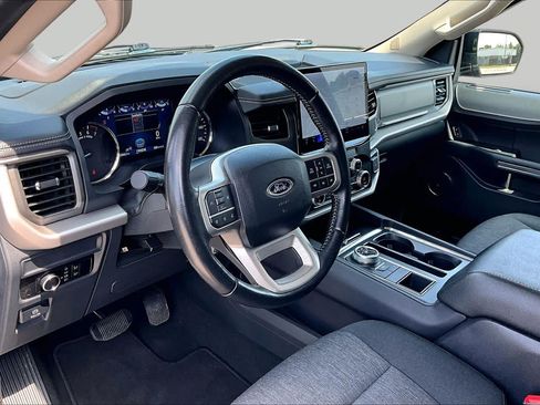 Used 2024 Ford Expedition Max XLT RWD image 18