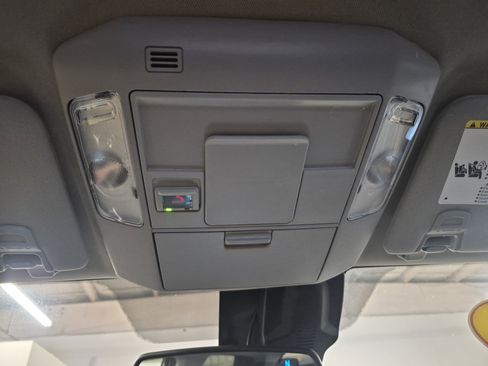 Used 2021 Toyota Tundra SR5 AWD/4WD image 37