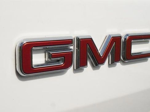 Used 2025 GMC Acadia Denali w/ LPO, Floor Liner Package image 44