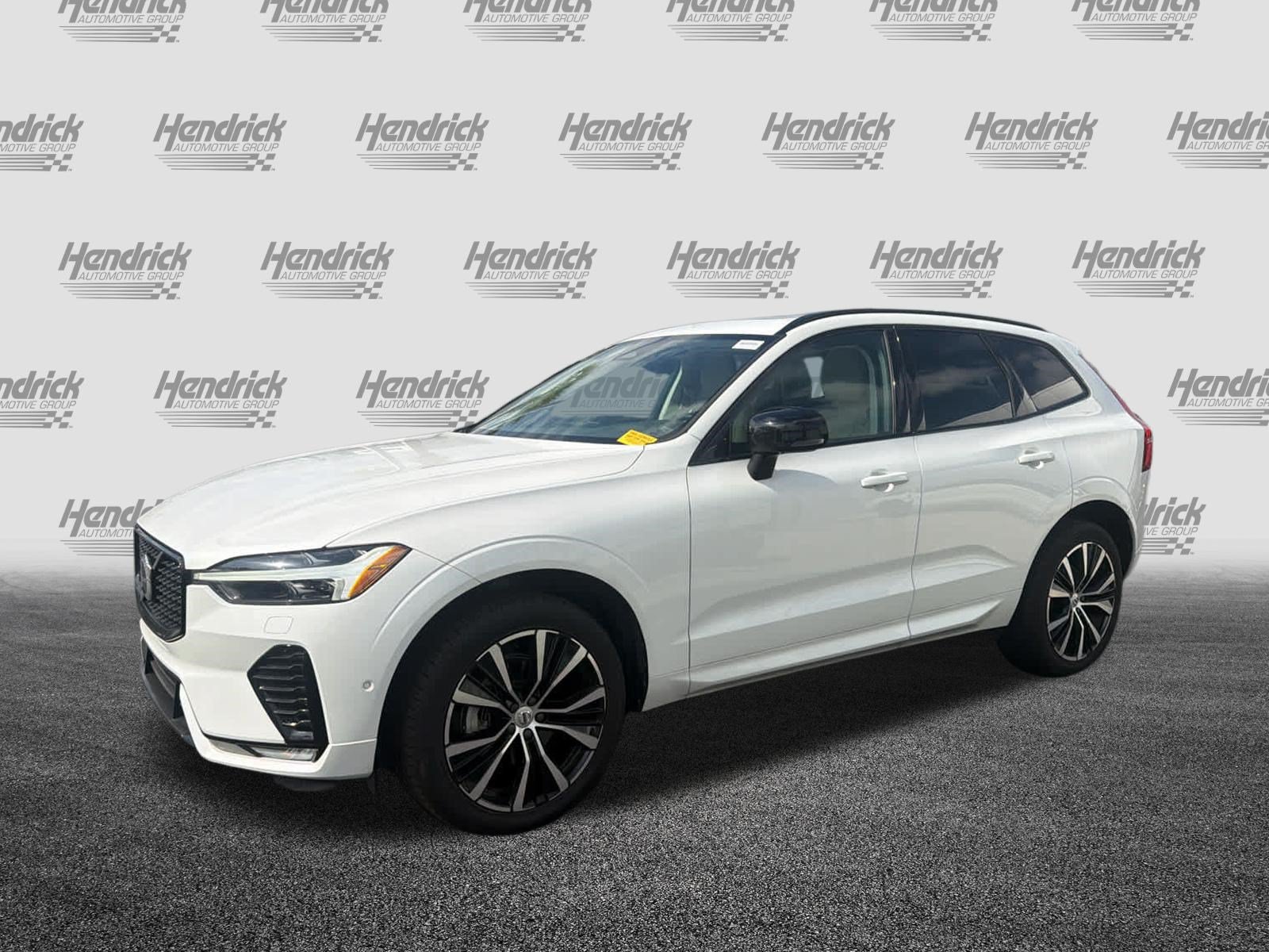 Used 2024 Volvo XC60 B5 Plus w/ Climate Package AWD/4WD image 9
