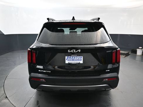 Certified 2023 Kia Sorento S w/ Panoramic Sunroof Package AWD/4WD image 8