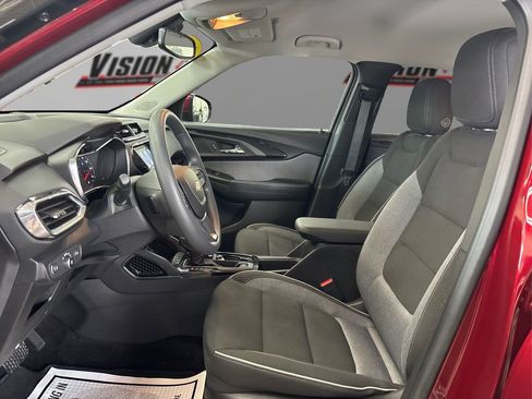 Used 2023 Chevrolet TrailBlazer LT w/ Convenience Package image 9