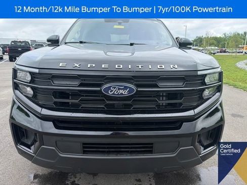 Used 2025 Ford Expedition Active AWD/4WD image 4