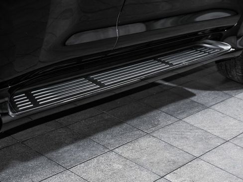 Used 2023 Lexus GX 460 Luxury w/ Sport Design Package image 87