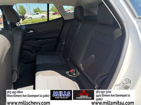 Used 2025 Chevrolet Trax LT w/ Driver Confidence Package FWD image 19