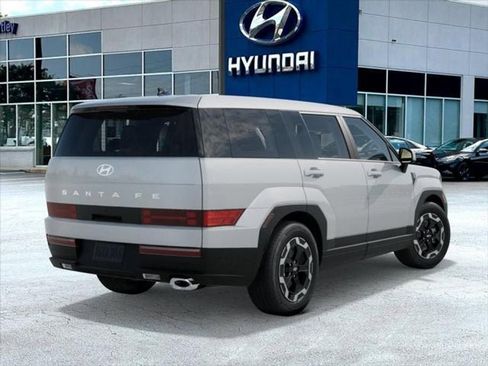 New 2025 Hyundai Santa Fe SE image 4