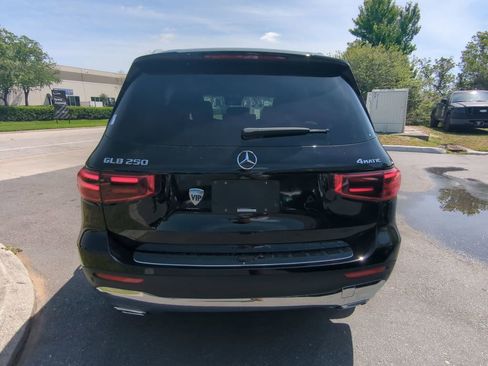 Used 2024 Mercedes-Benz GLB 250 4MATIC image 19