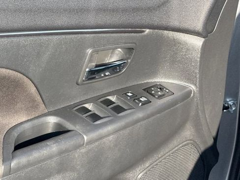 Used 2024 Mitsubishi Outlander Sport ES AWD/4WD image 16