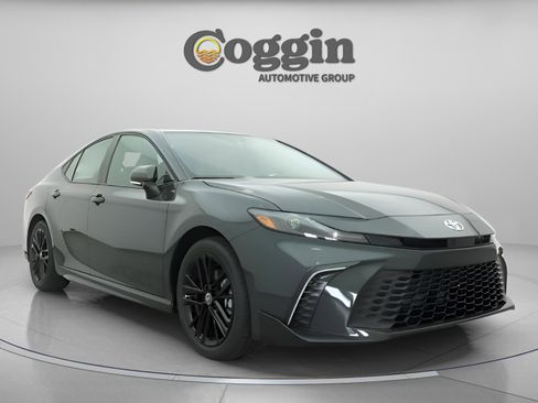 New 2026 Toyota Camry SE FWD image 25