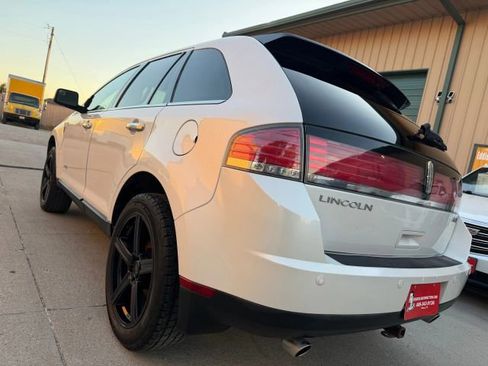 Used 2010 Lincoln MKX 2WD image 7