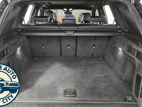 Used 2019 BMW X5 xDrive50i w/ Off-Road Package image 39