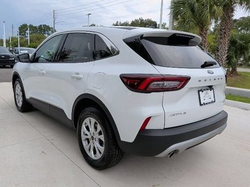 Certified 2024 Ford Escape Active AWD/4WD image 12