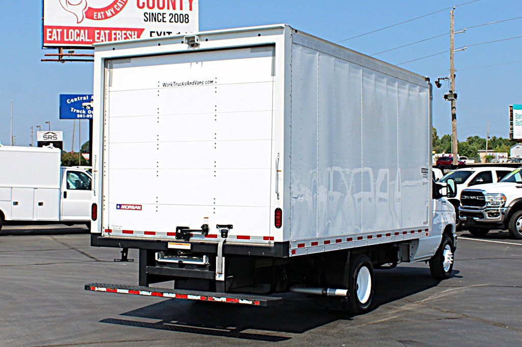 Used 2024 Ford E-350 and Econoline 350 Super Duty w/ Driver's Safety Package RWD image 5