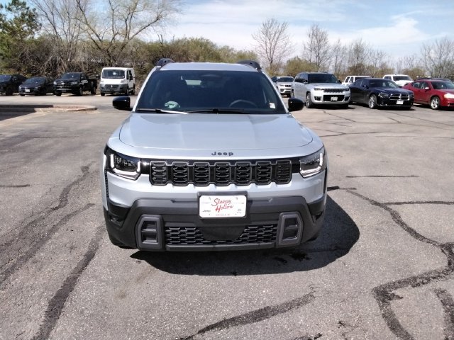 Used 2026 Jeep Cherokee Limited AWD/4WD image 2
