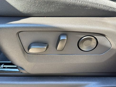 New 2026 GMC Sierra 1500 Elevation image 9