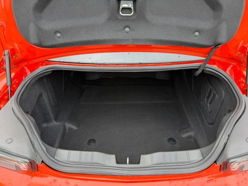 Used 2019 Chevrolet Camaro SS RWD image 7