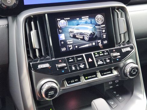 New 2026 Lexus LX 700h Luxury w/ Appearance Package AWD/4WD image 10