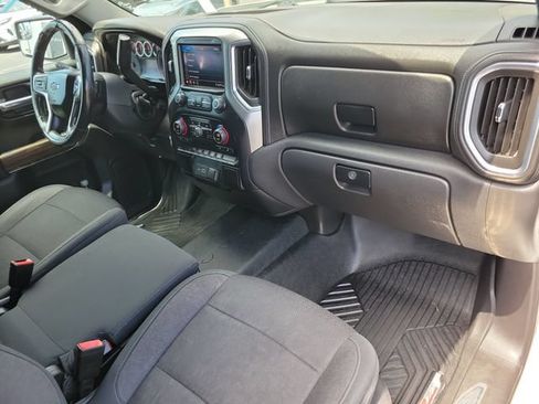Used 2020 Chevrolet Silverado 1500 RST AWD/4WD image 11