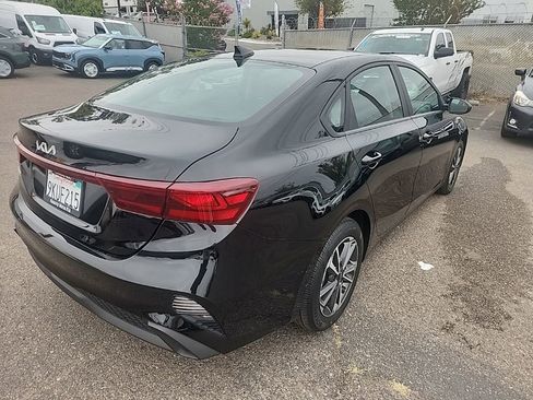 Certified 2024 Kia Forte LXS FWD image 13
