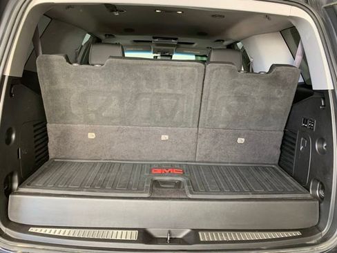 Used 2017 GMC Yukon SLT w/ Open Road Package AWD/4WD image 30