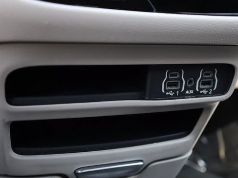 Used 2022 Chrysler Voyager LX FWD image 24