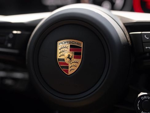 Used 2026 Porsche 911 GT3 RWD image 35