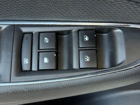 Used 2018 Chevrolet Cruze LT image 46