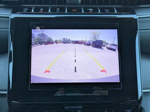 New 2025 Jeep Grand Cherokee Laredo w/ Luxury Tech Group I RWD image 21