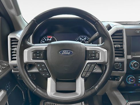 Used 2021 Ford F350 Lariat image 17