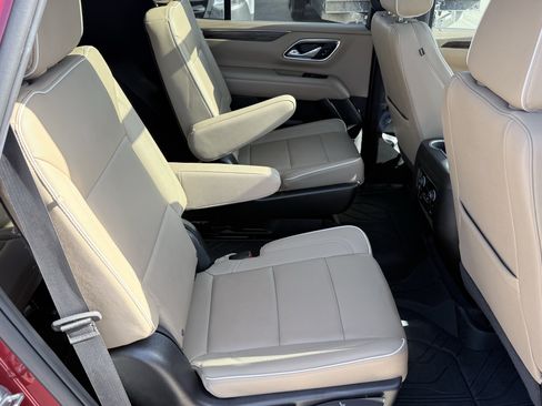 Used 2023 Chevrolet Tahoe Premier w/ Premium Package RWD image 41
