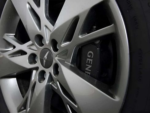 Used 2025 Genesis GV70 3.5T Sport AWD/4WD image 43