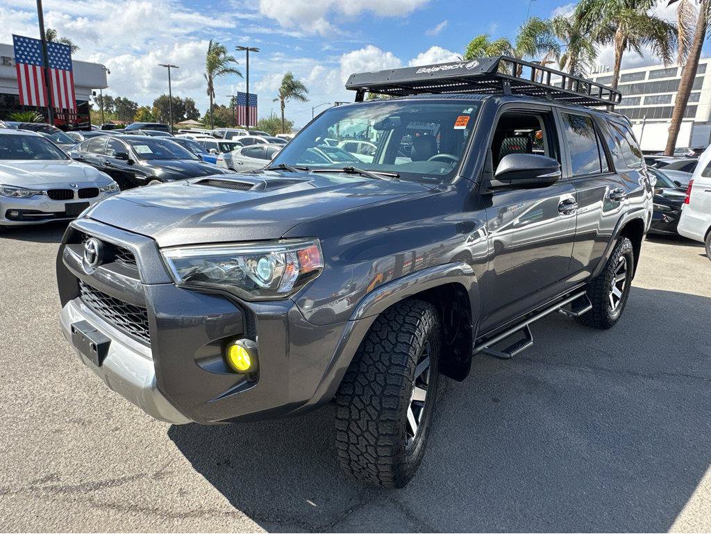 Used 2018 Toyota 4Runner TRD Off-Road Premium AWD/4WD image 11