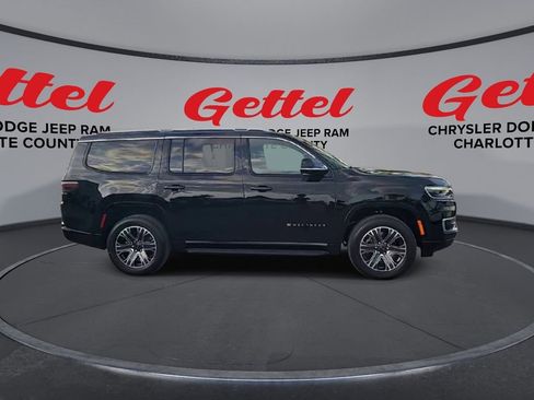 New 2025 Jeep Wagoneer 2WD w/ Convenience Group I image 9