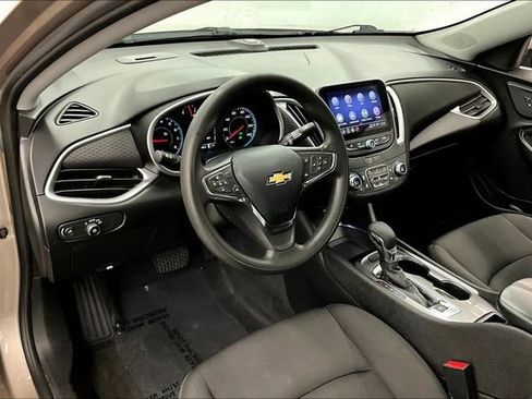 Used 2023 Chevrolet Malibu LT image 15