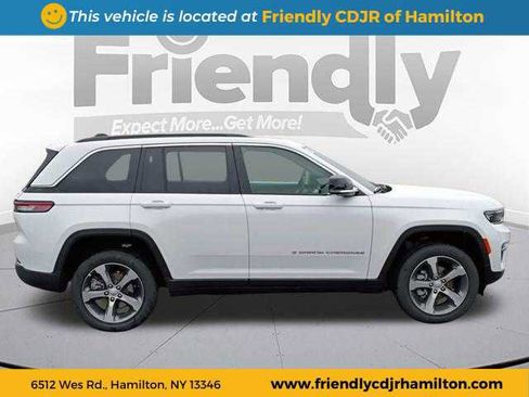 New 2025 Jeep Grand Cherokee Limited w/ Luxury Tech Group II image 6