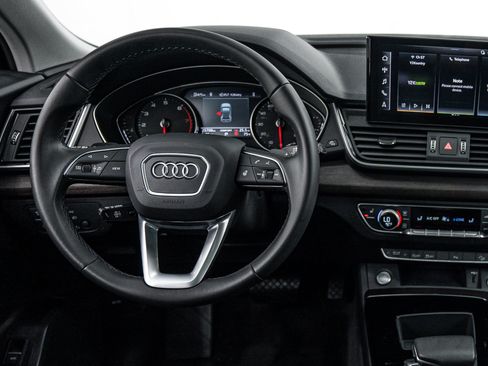 Used 2023 Audi Q5 2.0T Premium w/ Convenience Package AWD/4WD image 17