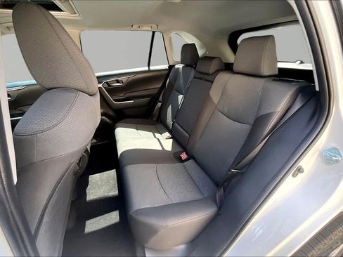Used 2024 Toyota RAV4 XLE w/ Convenience Package FWD image 21
