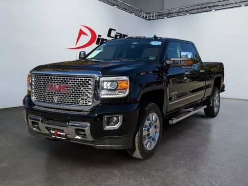 Used 2016 GMC Sierra 2500 Denali w/ Duramax Plus Package image 7