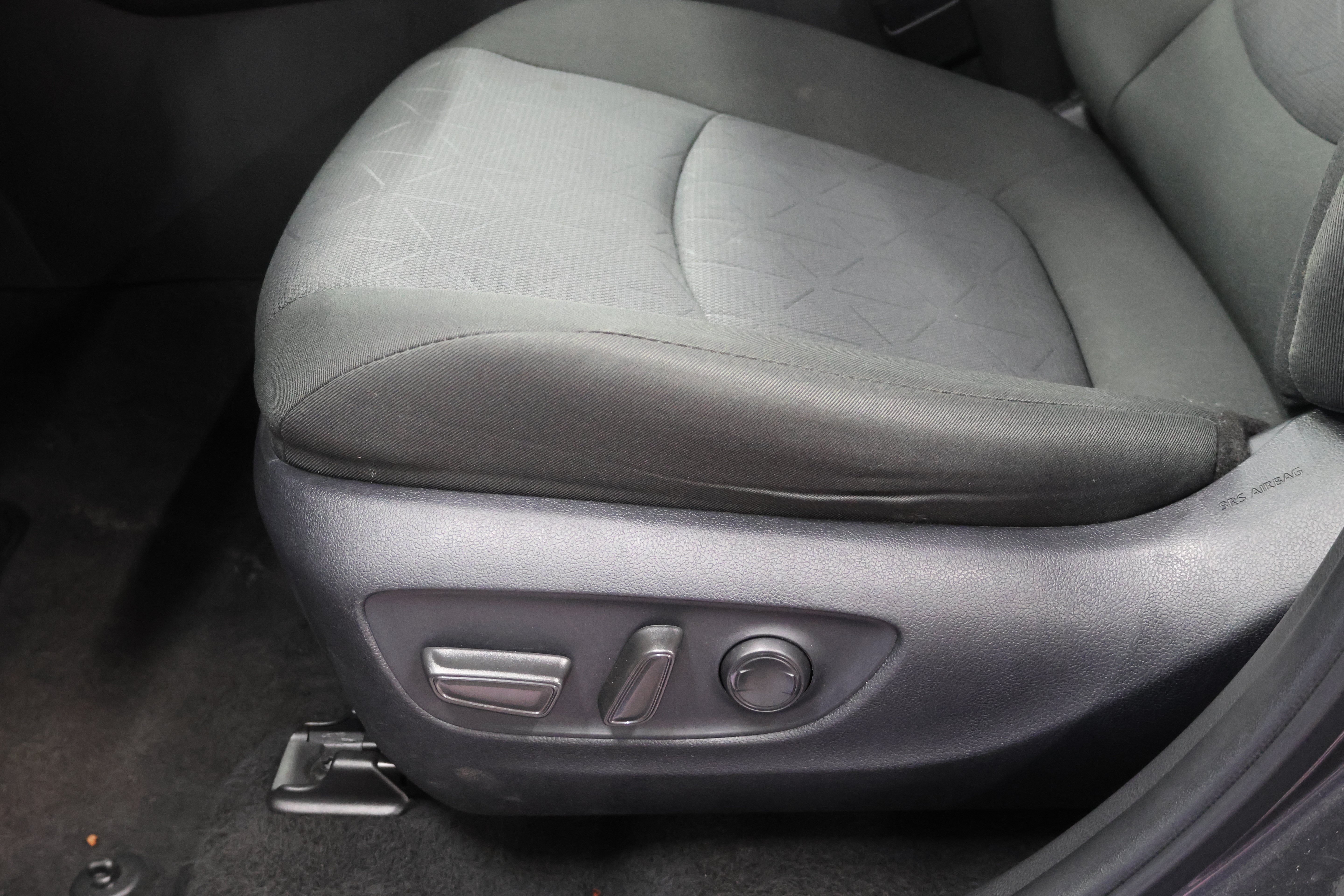 Used 2024 Toyota RAV4 XLE FWD image 22