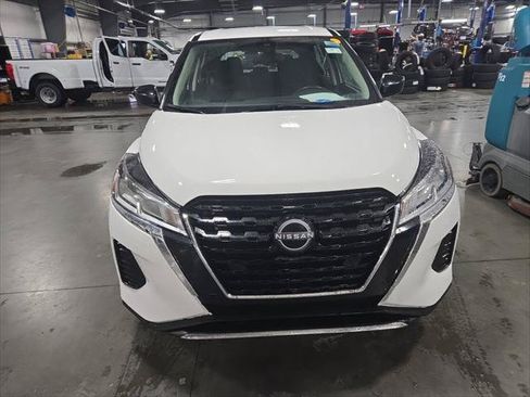 Used 2023 Nissan Kicks S FWD image 20
