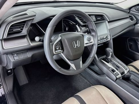 Certified 2017 Honda Civic EX image 9