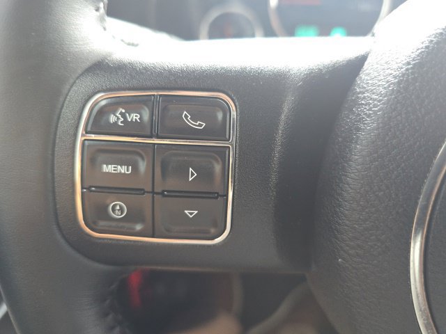 Used 2014 Jeep Wrangler Unlimited Sahara w/ Connectivity Group AWD/4WD image 22