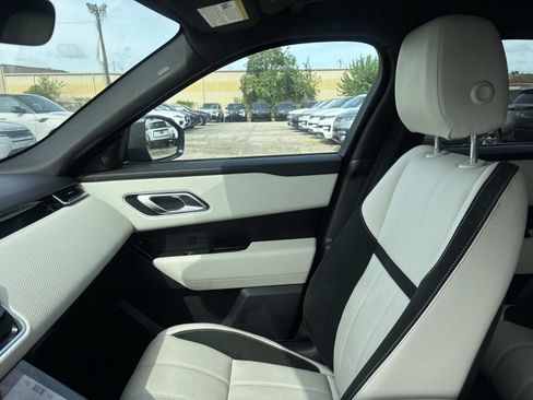 Used 2023 Land Rover Range Rover Velar R-Dynamic S AWD/4WD image 16