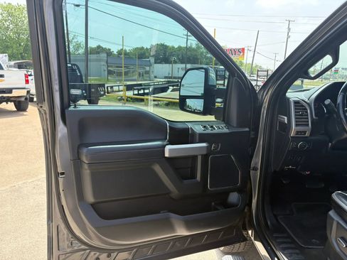 Used 2018 Ford F250 Platinum w/ Platinum Ultimate Package AWD/4WD image 12