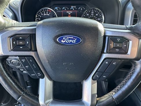 Used 2019 Ford Expedition Platinum image 26