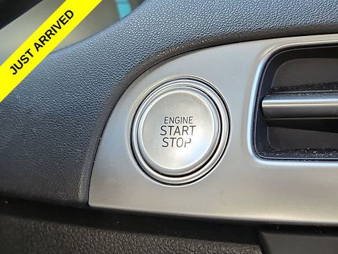 Used 2025 Hyundai Palisade SEL FWD image 23