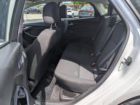 Used 2017 Ford Focus SEL FWD image 12